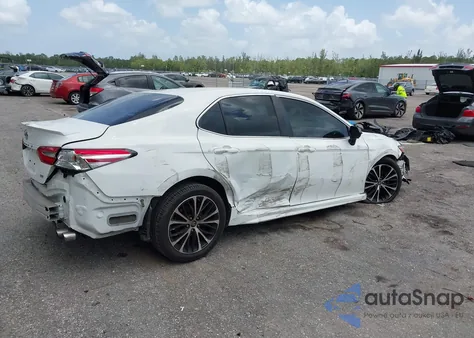 2018 Toyota Camry Se z USA, uszkodzony, nr VIN 4T1B11HK4JU129267